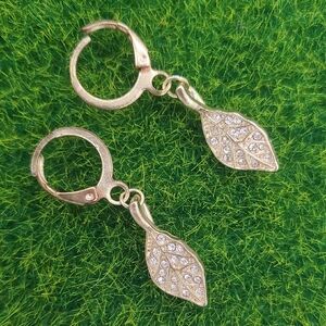 Whisper Drop Leaf Earrings For Pierced‎ Ears E1015